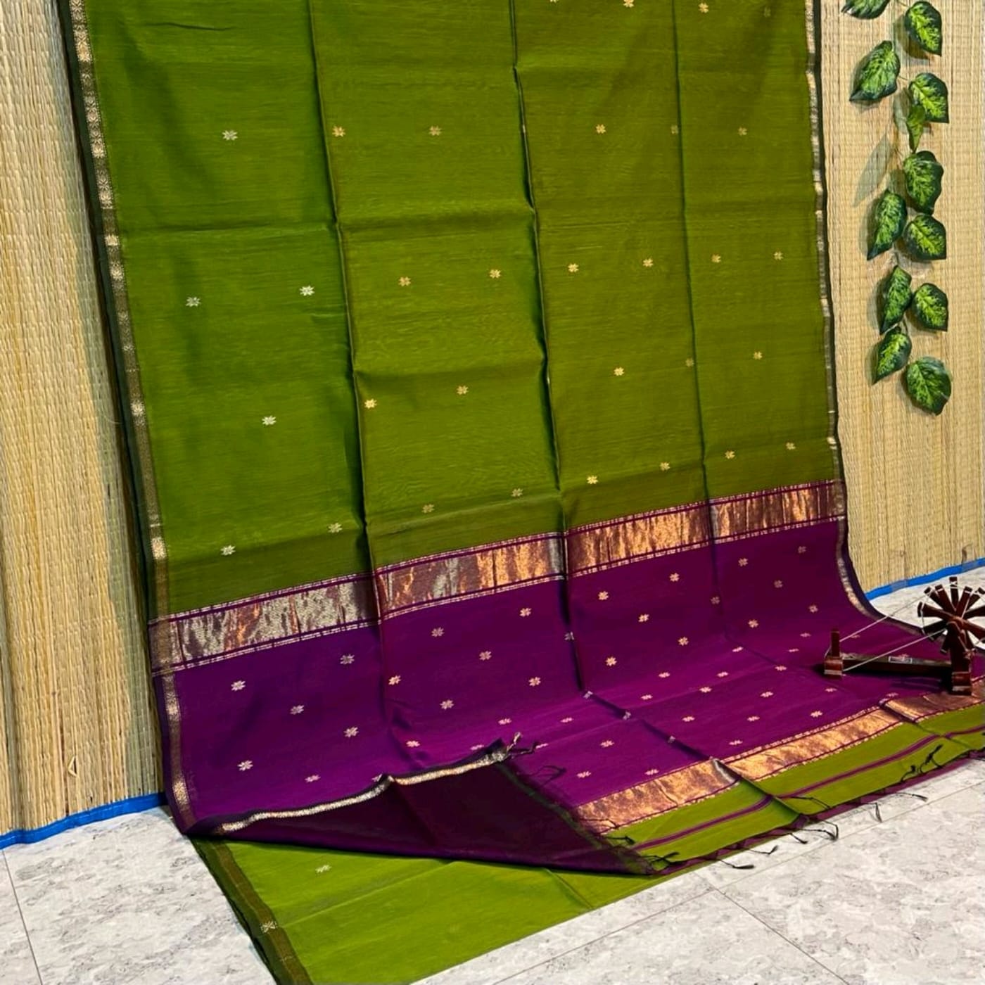Maheshwari zari weaving work Handloom cotton silk